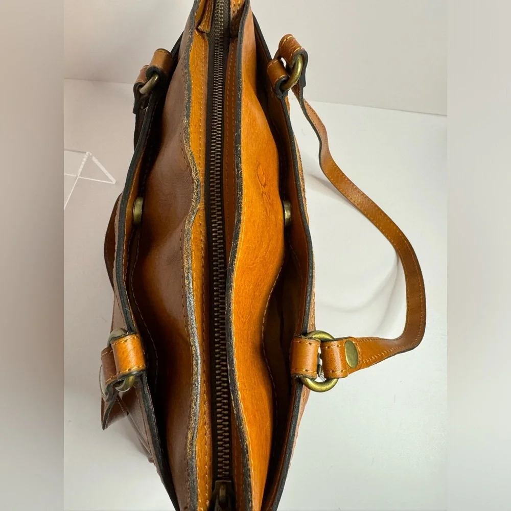 #151 Patricia Nash Florence Poppy Tooled Floral Leather Shoulder Tote Bag - Picture 6 of 16